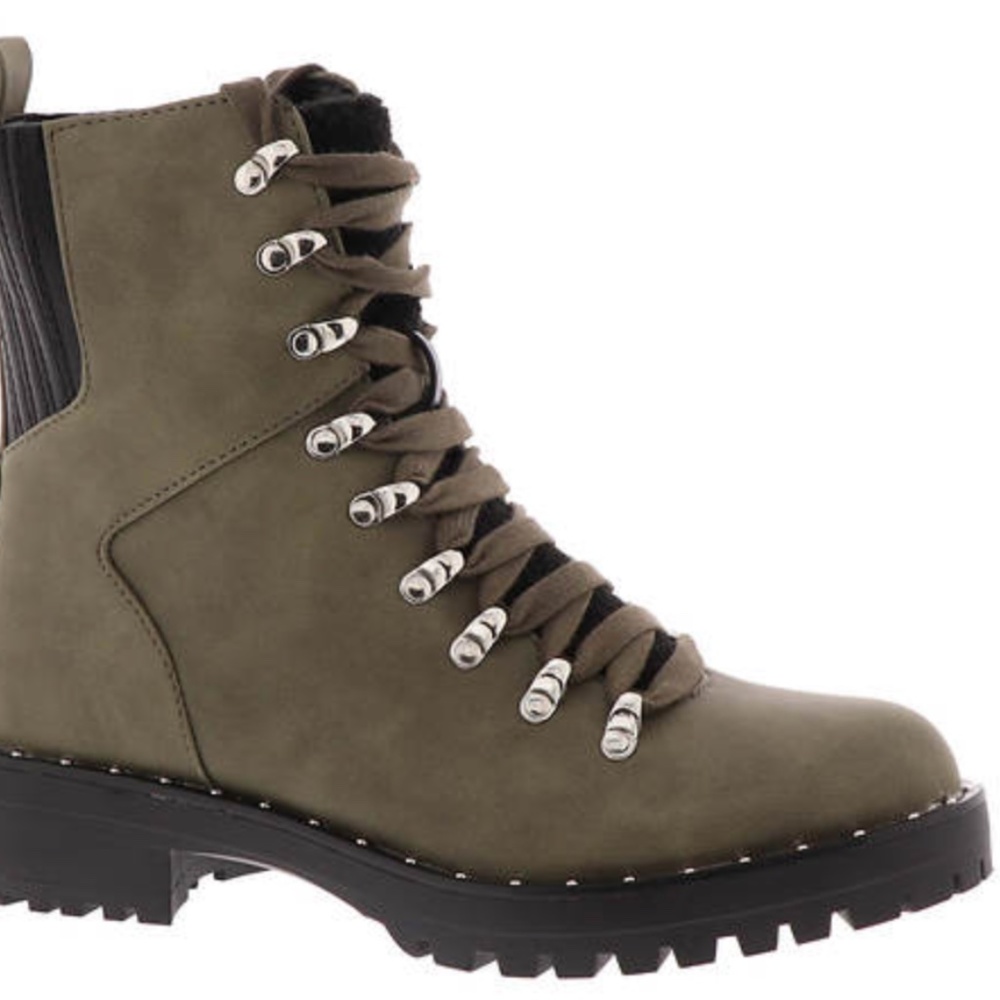 DV by Dolce Vita Oderra Hiker Boot